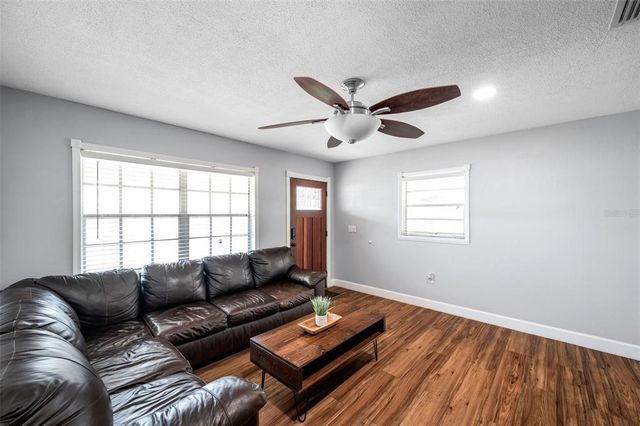 4815 PLANTATION DRIVE, Tampa, FL 33615