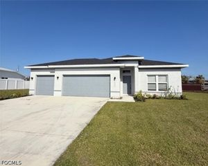 1823 NE 2ND TER, Cape Coral, FL 33993