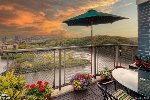 2400 Johnson Avenue 12F, Bronx, NY 10463