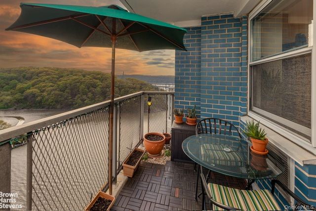 2400 Johnson Avenue 12F, Bronx, NY 10463