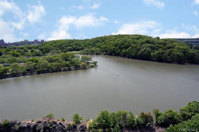 2400 Johnson Avenue 12F, Bronx, NY 10463