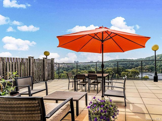 2400 Johnson Avenue 12F, Bronx, NY 10463