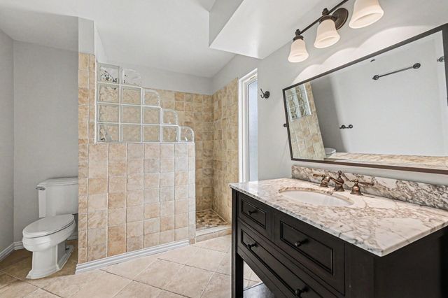 5913 Woodway Place Court, Houston, TX 77057