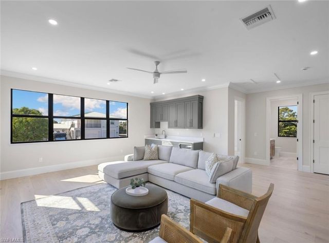 2721 Van Buren AVE, Naples, FL 34112