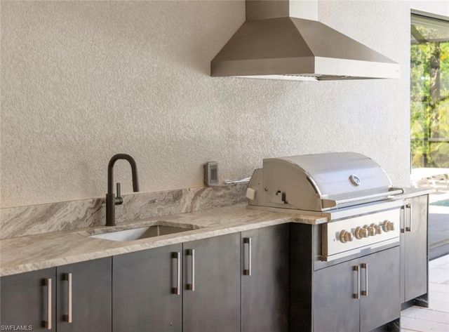 2721 Van Buren AVE, Naples, FL 34112