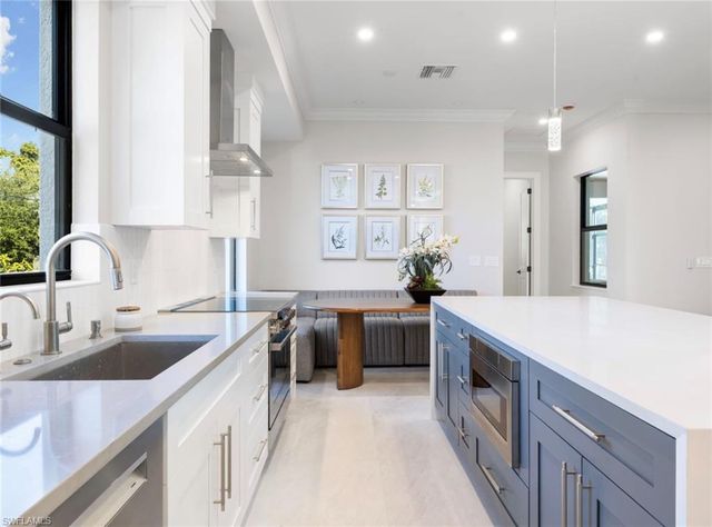 2721 Van Buren AVE, Naples, FL 34112