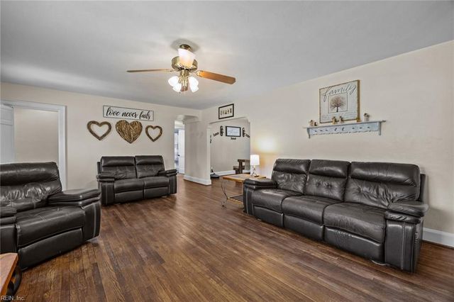 4438 Winchester DR, Portsmouth, VA 23707