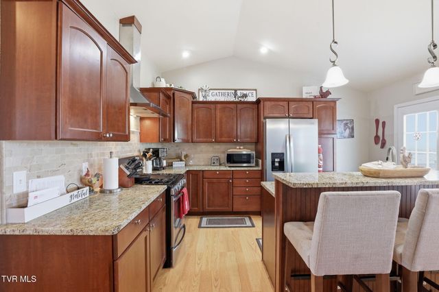 3746 Old Stage Road, Chuckey, TN 37641