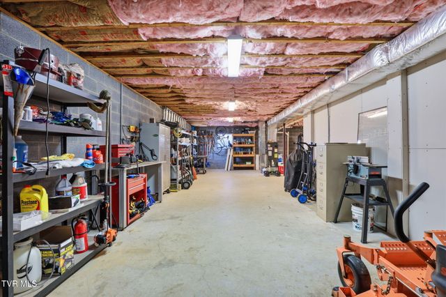 3746 Old Stage Road, Chuckey, TN 37641