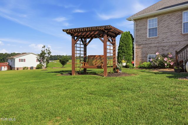 3746 Old Stage Road, Chuckey, TN 37641