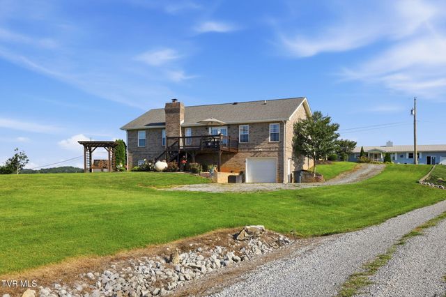 3746 Old Stage Road, Chuckey, TN 37641