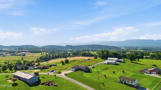 3746 Old Stage Road, Chuckey, TN 37641