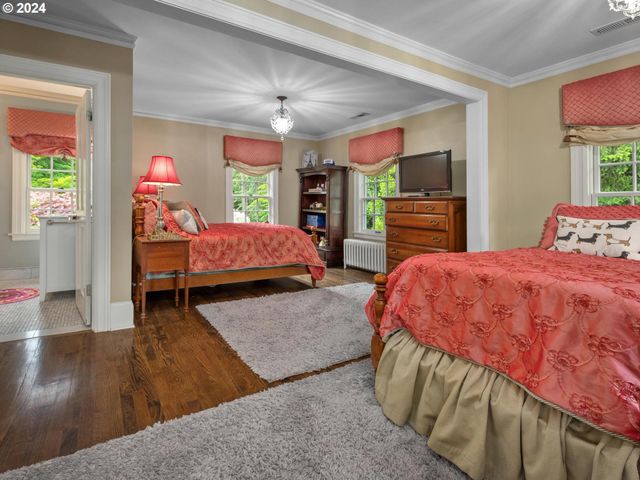 1934 Sw HIGHLAND Rd, Portland, OR 97221