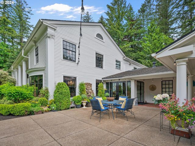 1934 Sw HIGHLAND Rd, Portland, OR 97221