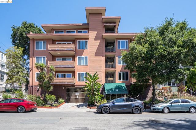 94 Bayo Vista Ave 204, Oakland, CA 94611