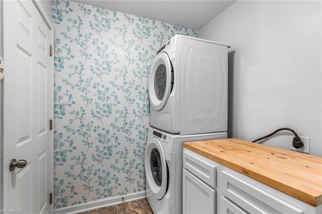 110 Tannin Way, Lexington, NC 27295