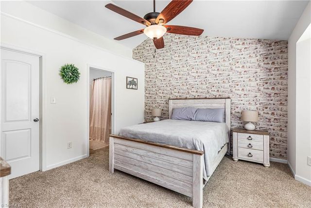 110 Tannin Way, Lexington, NC 27295