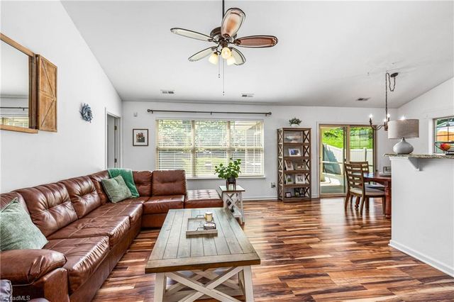 110 Tannin Way, Lexington, NC 27295