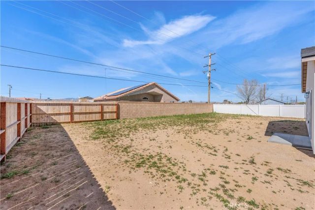 20349 90th St, California City, CA 93505