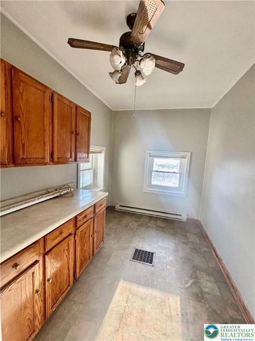 5449 De Pues Road, Lower Mt Bethel Twp, PA 18013