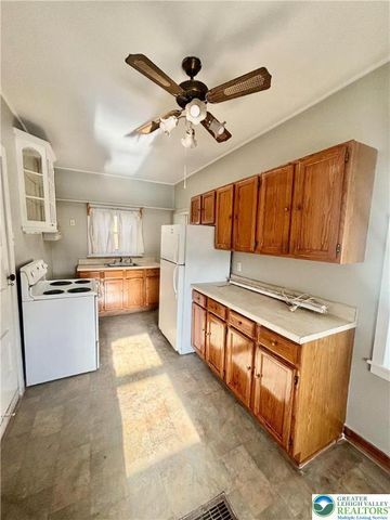 5449 De Pues Road, Lower Mt Bethel Twp, PA 18013