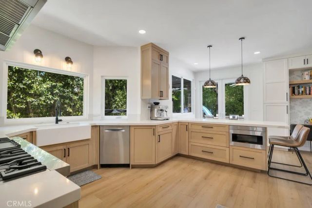 29018 Tackaberry Court, Agoura Hills, CA 91301