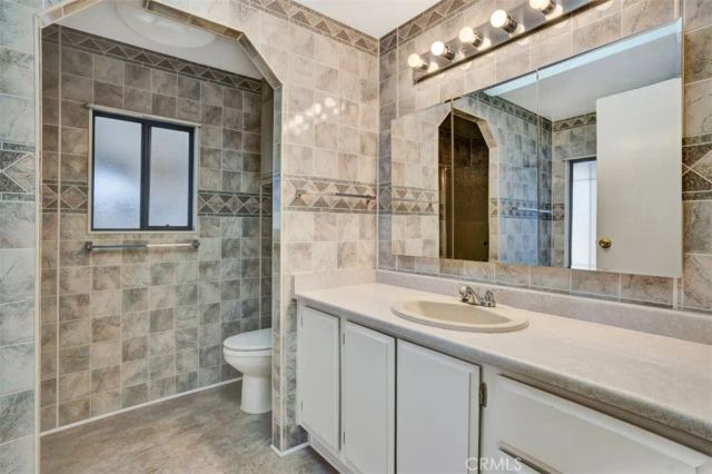 1275 Bishop, Hemet, CA 92545