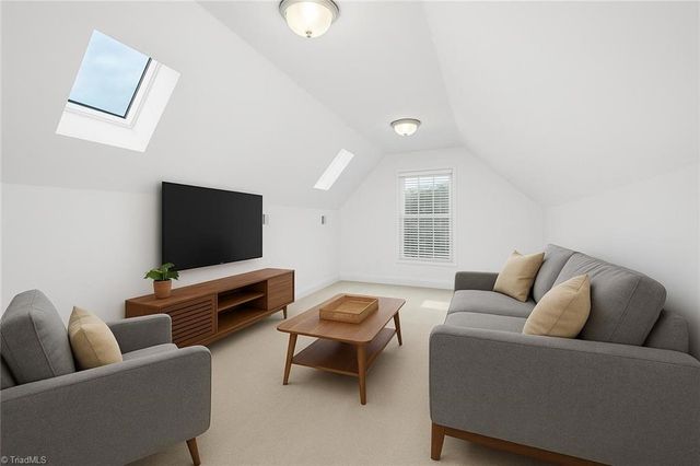 6294 Langdon Village Court, Clemmons, NC 27012