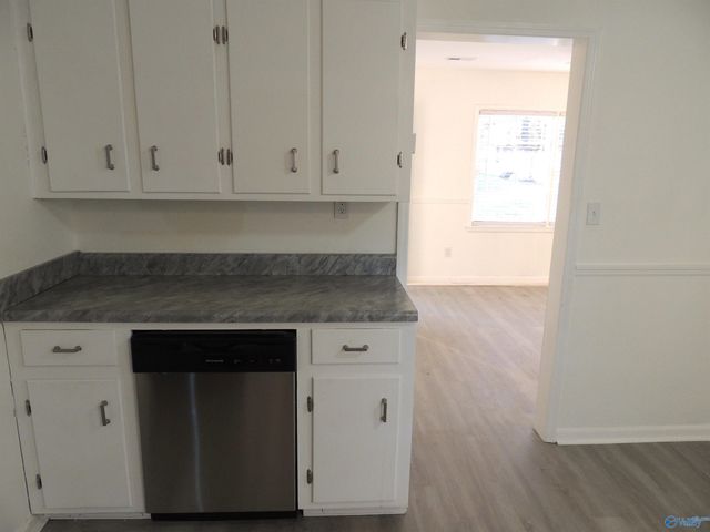 1406 20th Avenue SE, Decatur, AL 35601