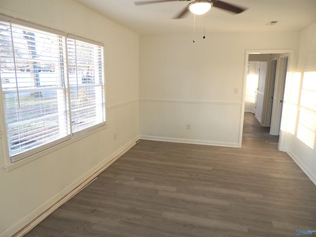 1406 20th Avenue SE, Decatur, AL 35601