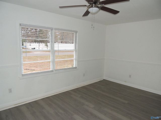 1406 20th Avenue SE, Decatur, AL 35601