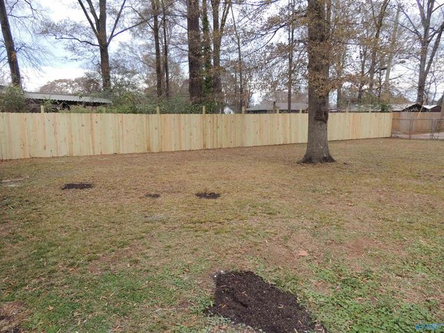 1406 20th Avenue SE, Decatur, AL 35601