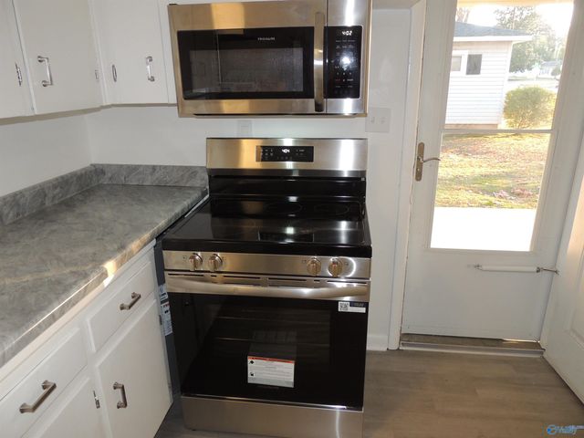 1406 20th Avenue SE, Decatur, AL 35601