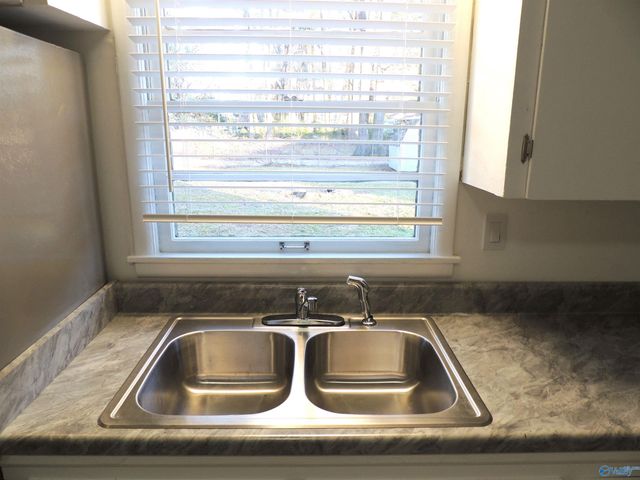 1406 20th Avenue SE, Decatur, AL 35601