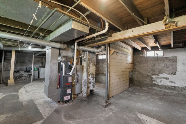 1747 Capitol Avenue, Des Moines, IA 50316