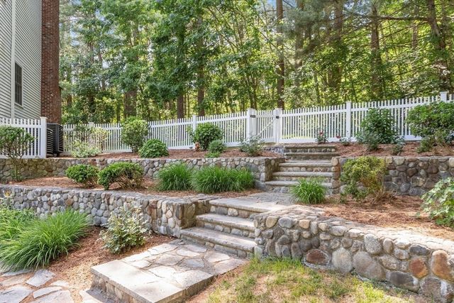 123 Oak Knoll Rd., Carlisle, MA 01741