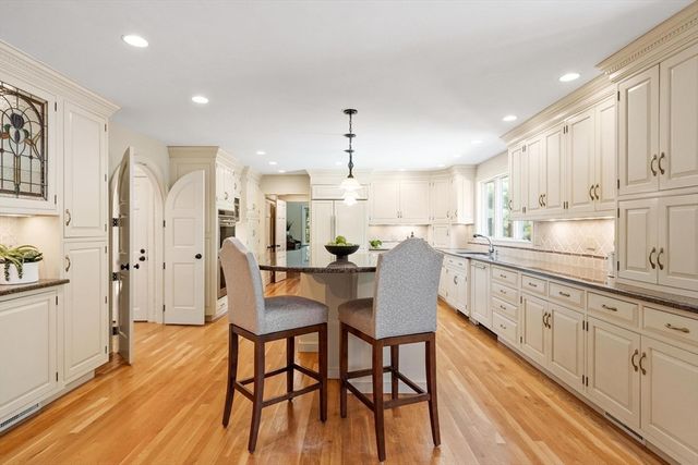 123 Oak Knoll Rd., Carlisle, MA 01741