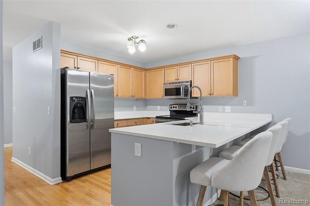 3293 Baldwin Woods Drive, Lake Orion, MI 48359