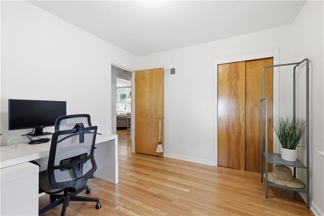 5302 Flint Street, Shawnee, KS 66203