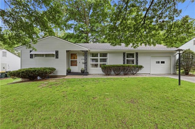 5302 Flint Street, Shawnee, KS 66203