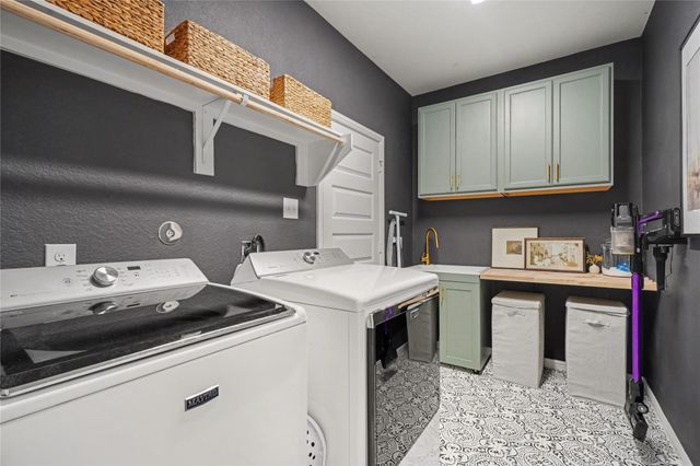 2303 Tobarra Lane, League City, TX 77573