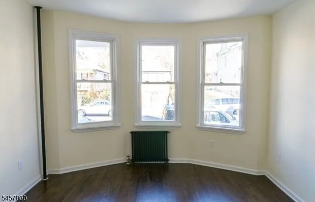 218 Arlington Ave, Jersey City, NJ 07305