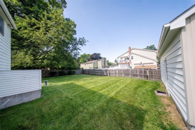 120 Aspen Road, Kings Park, NY 11754