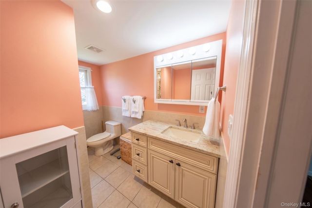 120 Aspen Road, Kings Park, NY 11754