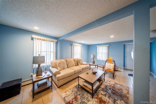 120 Aspen Road, Kings Park, NY 11754