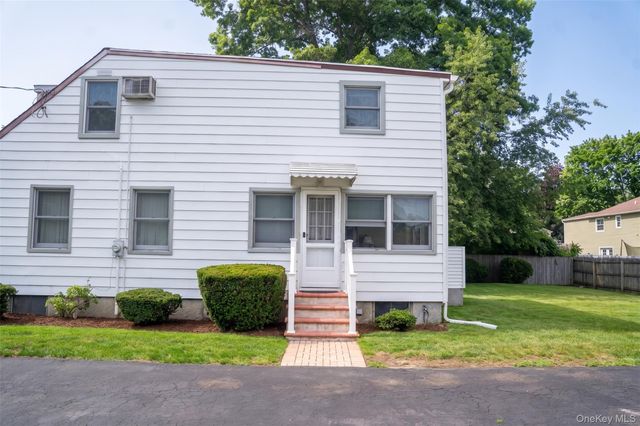 120 Aspen Road, Kings Park, NY 11754