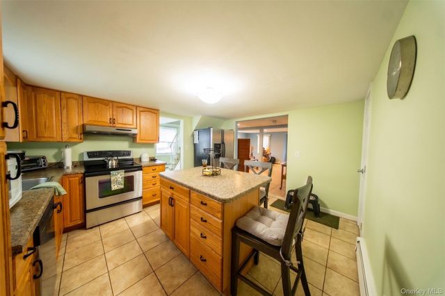 120 Aspen Road, Kings Park, NY 11754