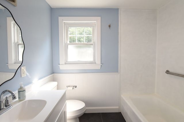 18 Gould Rd, Plymouth, MA 02360