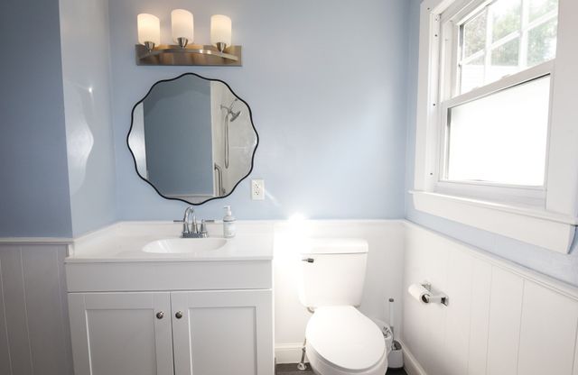 18 Gould Rd, Plymouth, MA 02360