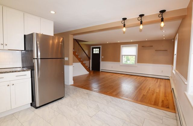 18 Gould Rd, Plymouth, MA 02360